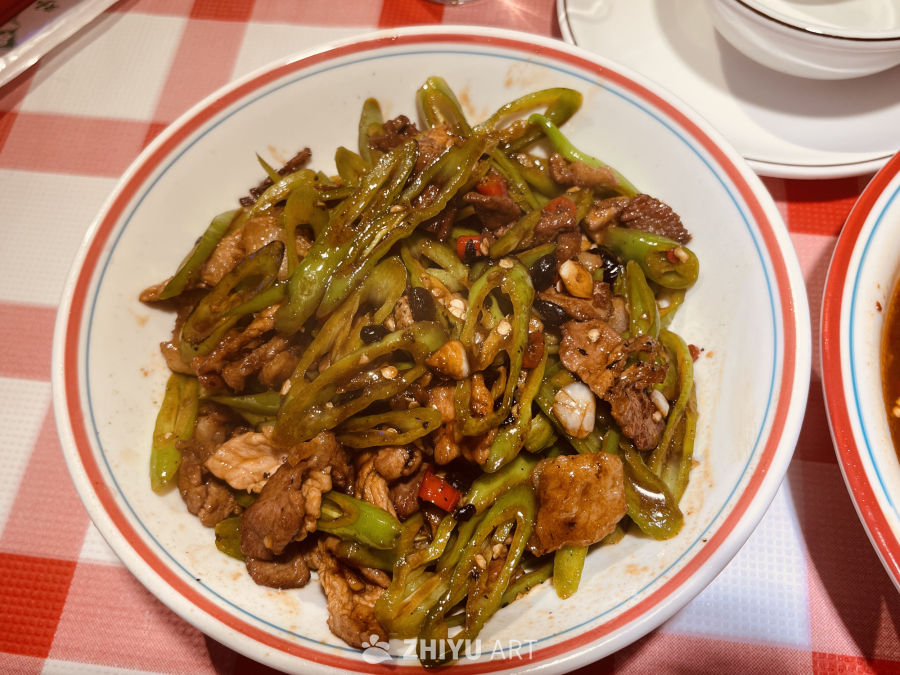 青椒肉丝：家常美味