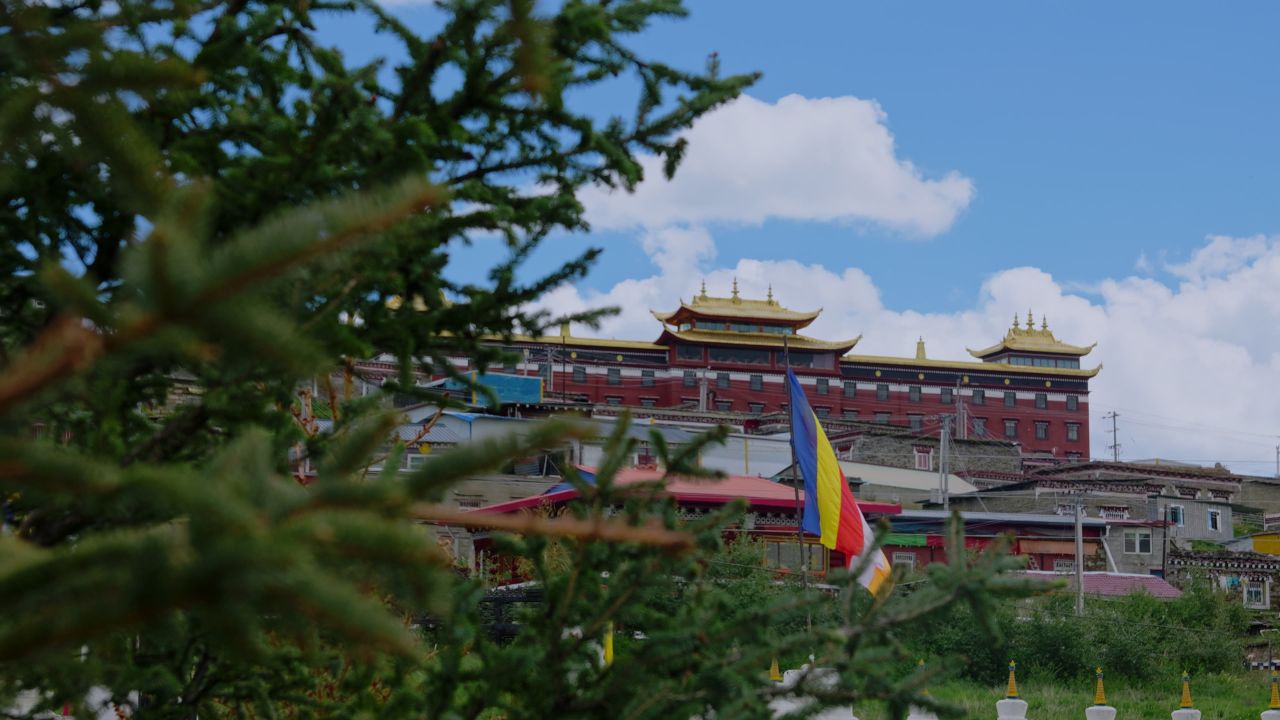 川西木雅大寺寺庙建筑村庄