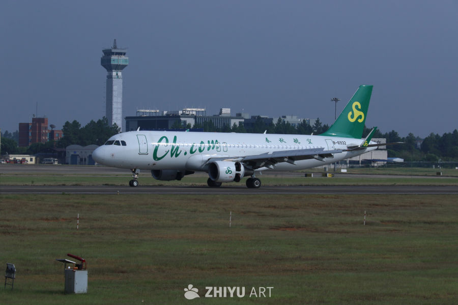 春秋航空飞机准备起飞