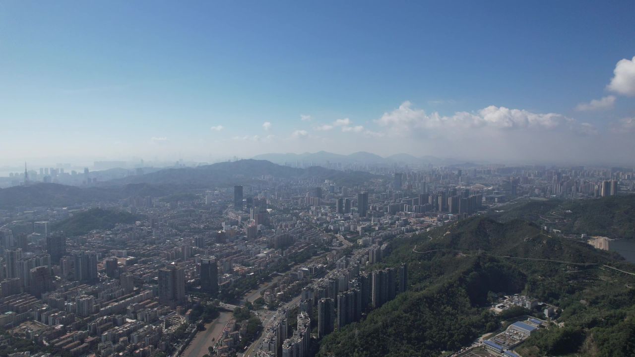 广东珠海城市大景蓝天白云天际线航拍 