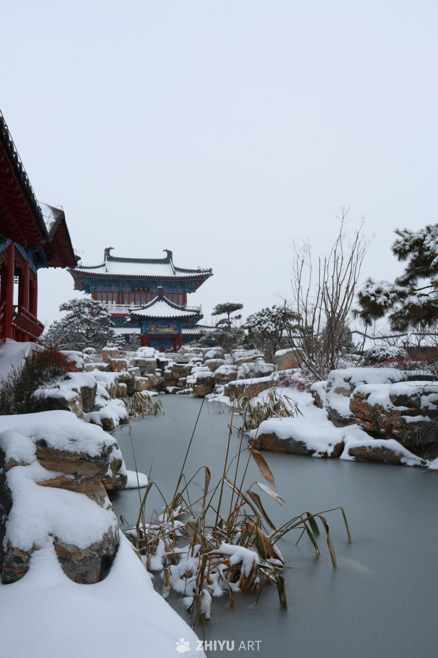 雪中古园