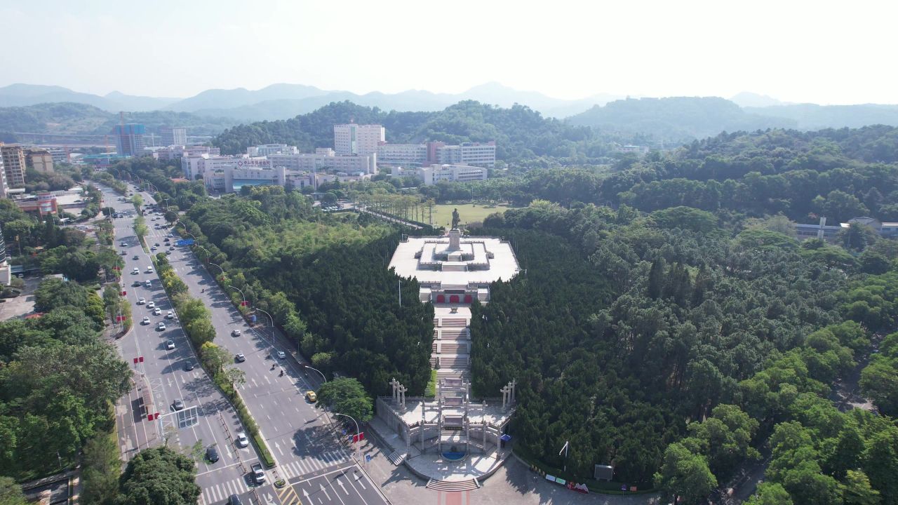 广东中山孙文纪念公园孙中山雕像航拍 