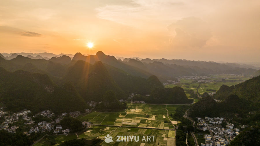  万峰林夏日夕阳 10