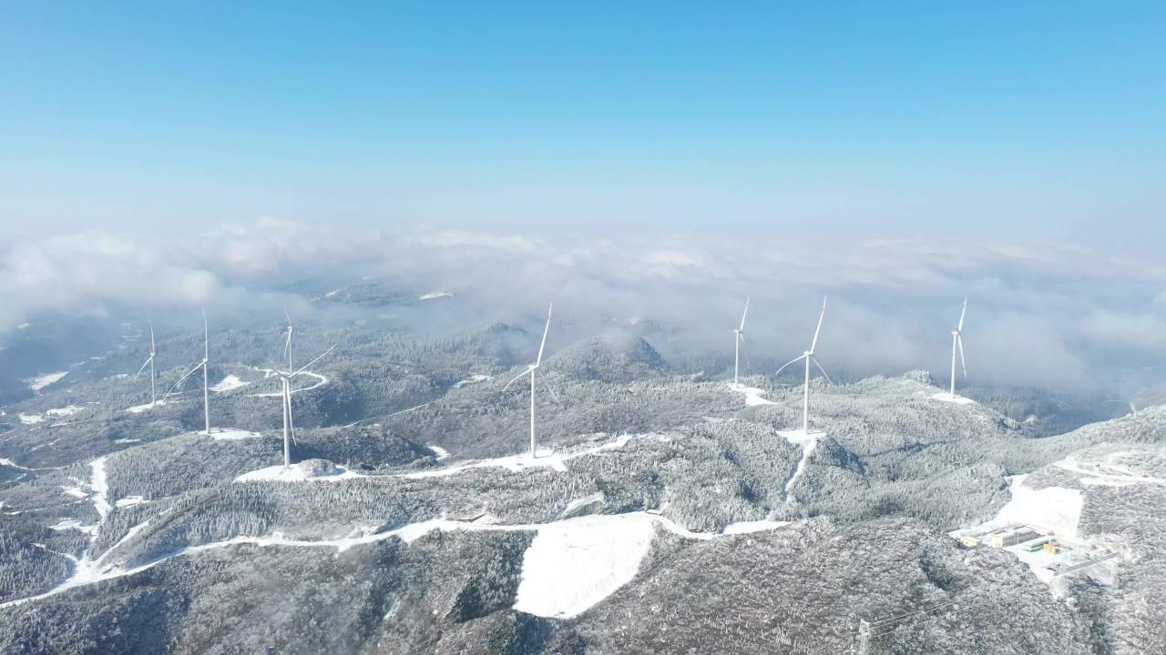 4k贵州山区雪景乡村风车