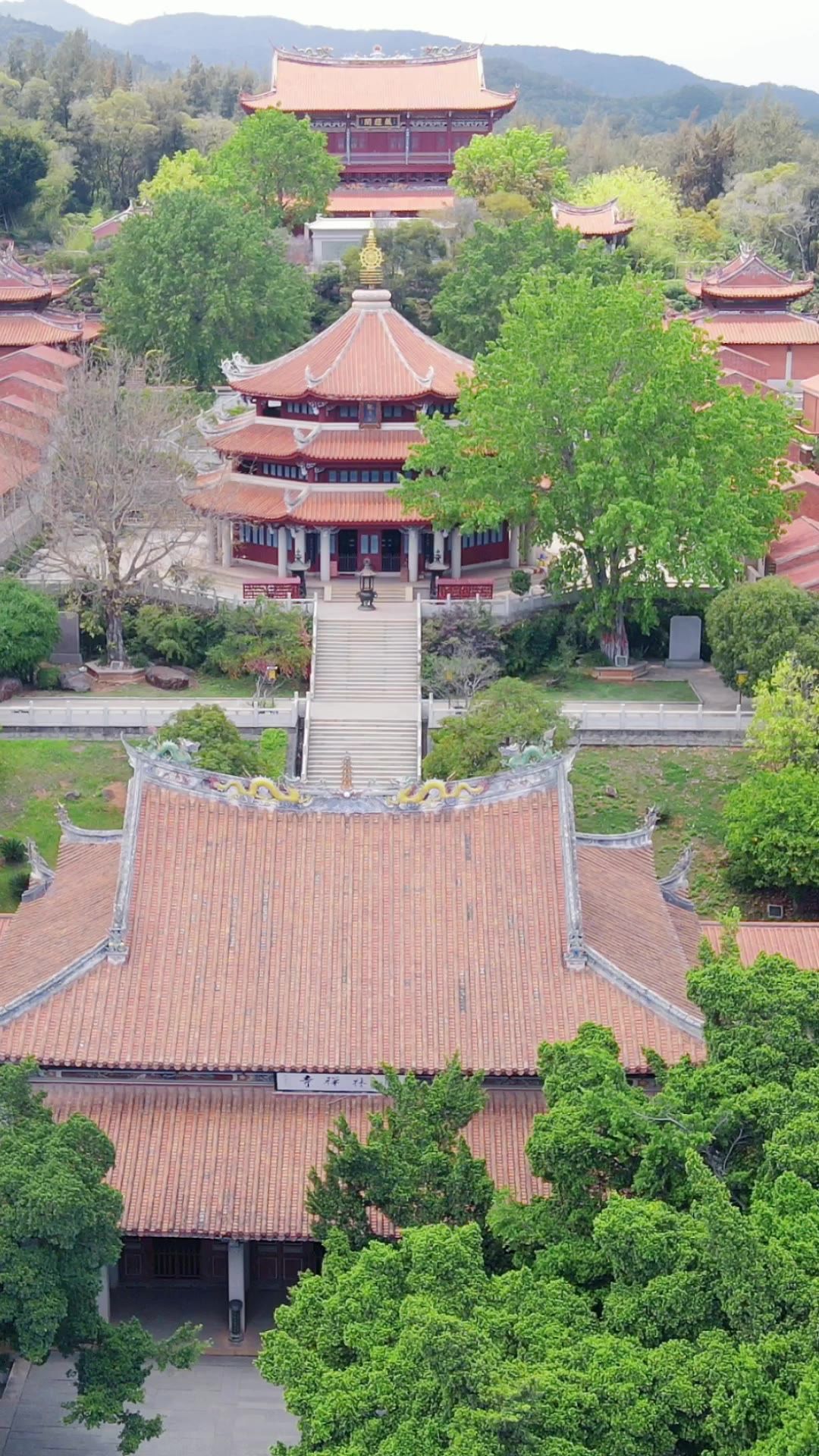  旅游景区福建泉州少林寺竖屏航拍