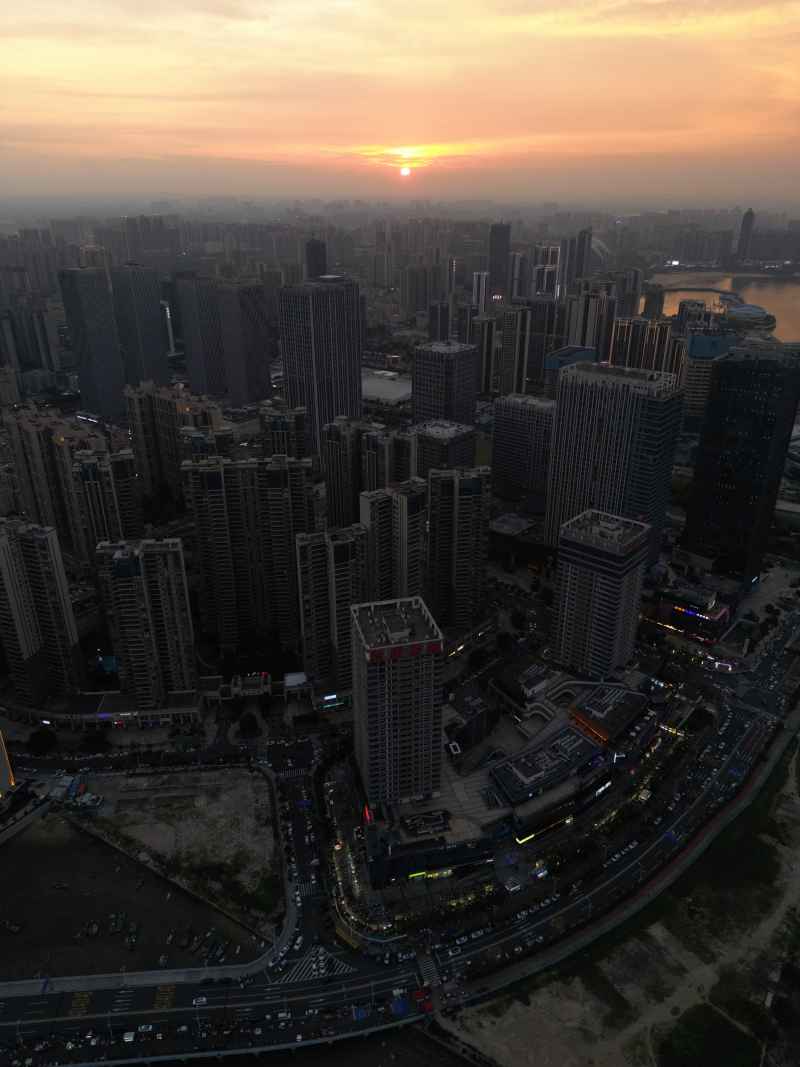 湛江开发区都市群日落