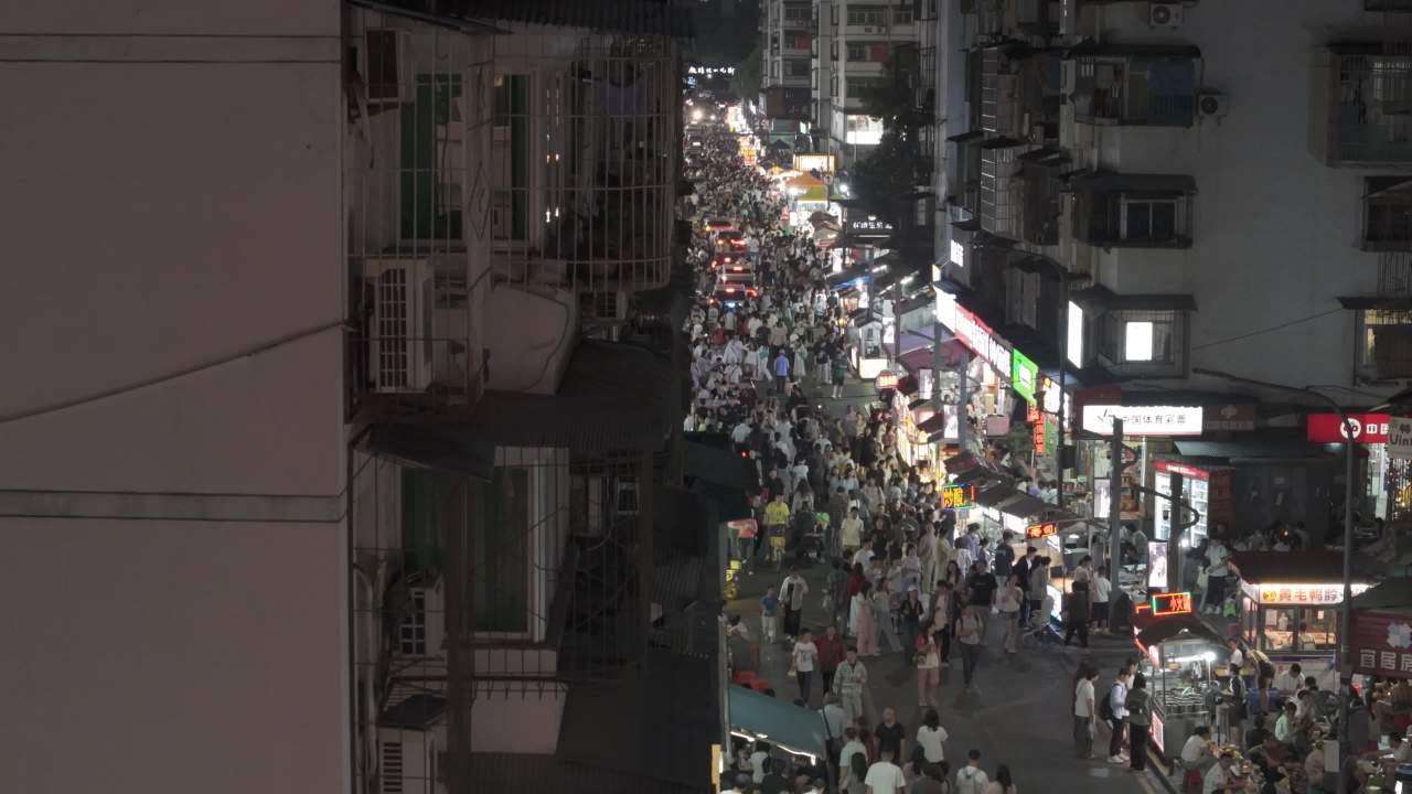 宜昌铁路坝小吃街 4