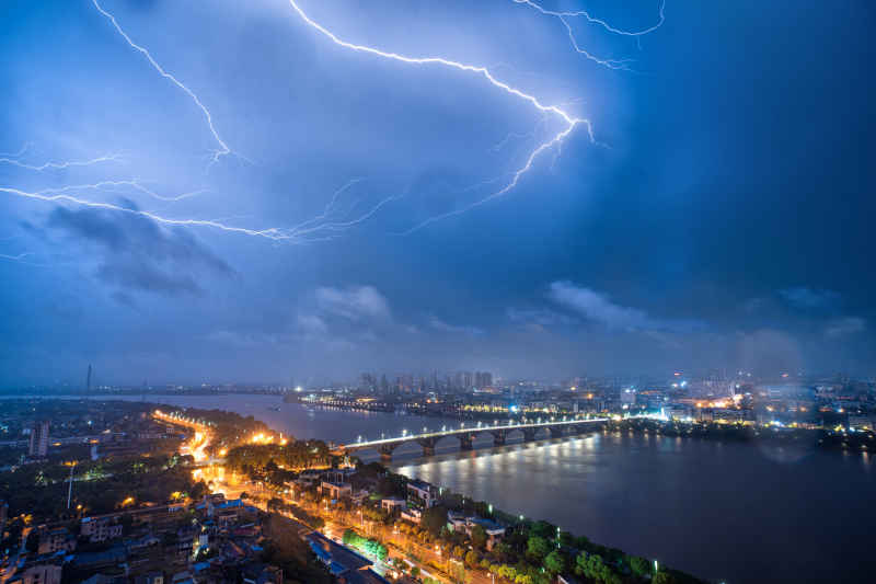 一桥爆闪
