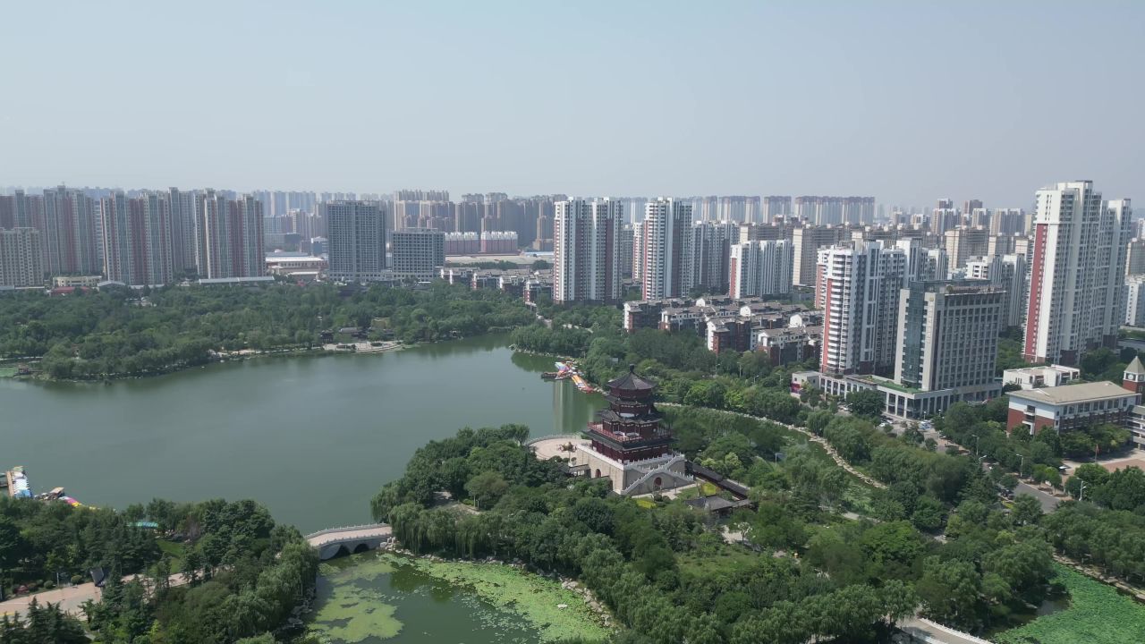 航拍山东济宁南池景区