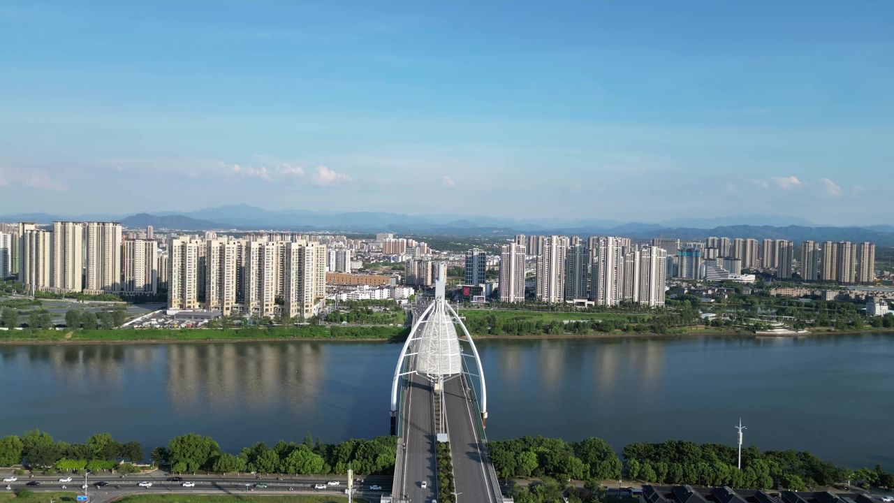 航拍江西上饶大桥