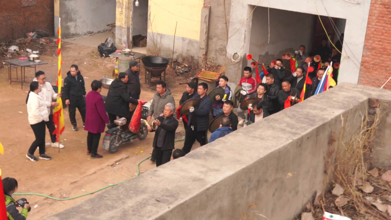 乡村锣鼓庆丰收