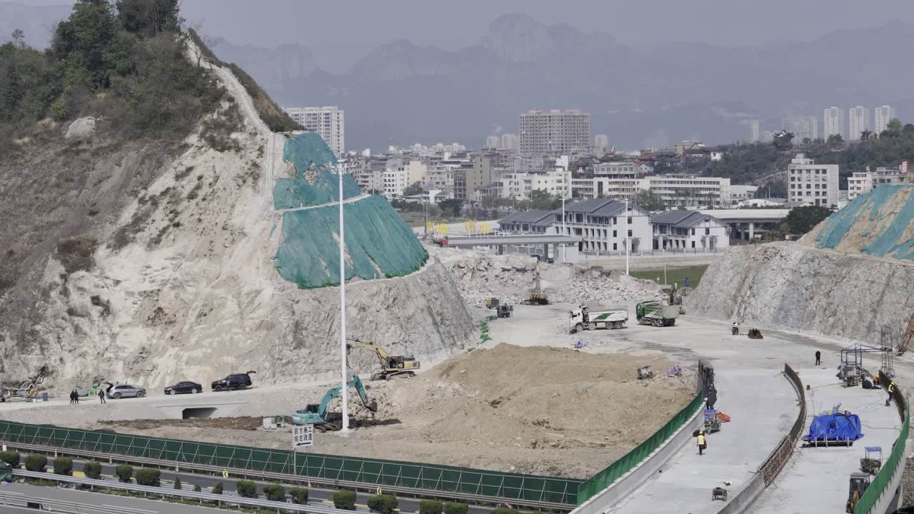 城市边缘的建设工地