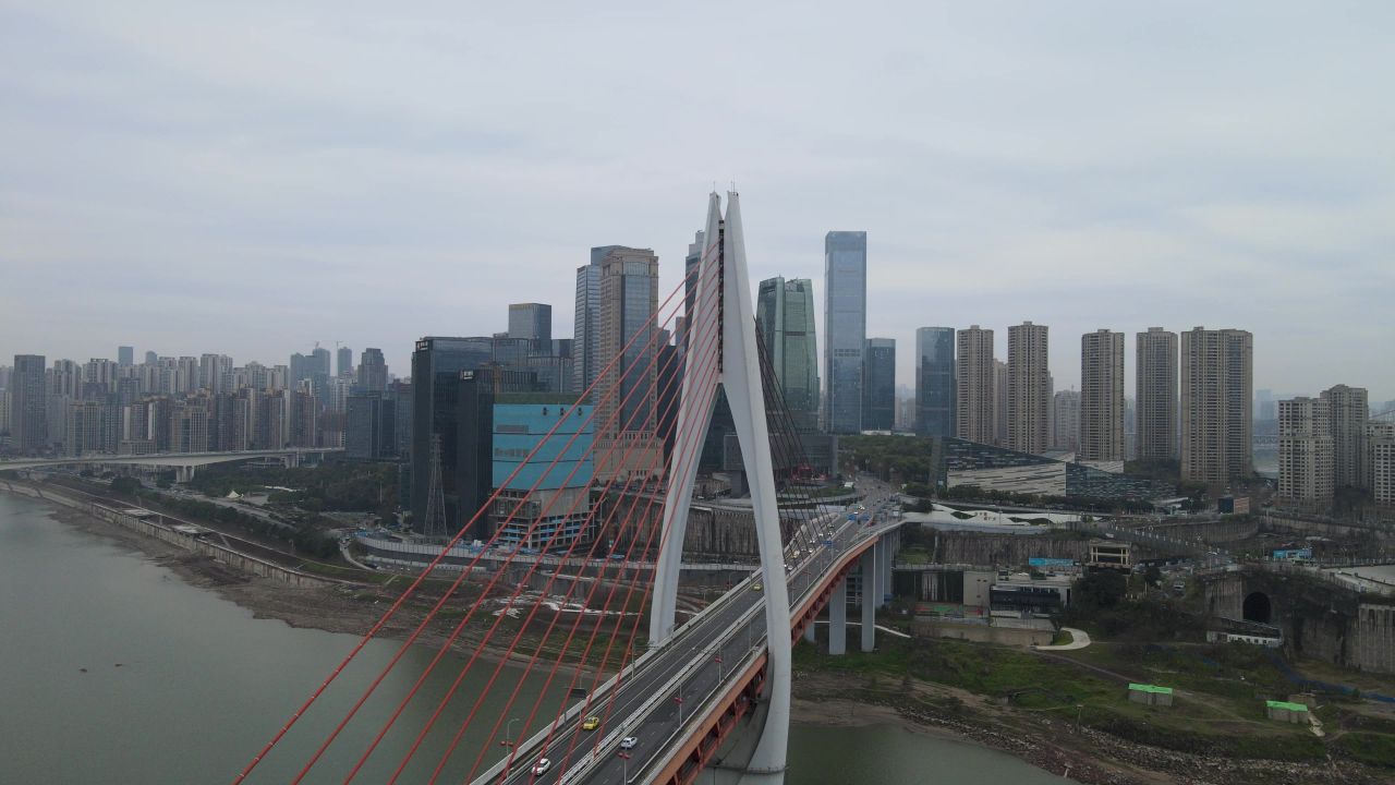 航拍 × 重庆千厮门嘉陵江大桥