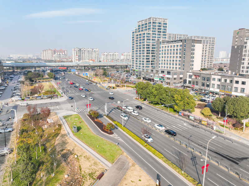 航拍昆山城镇道路风光新春氛围 43