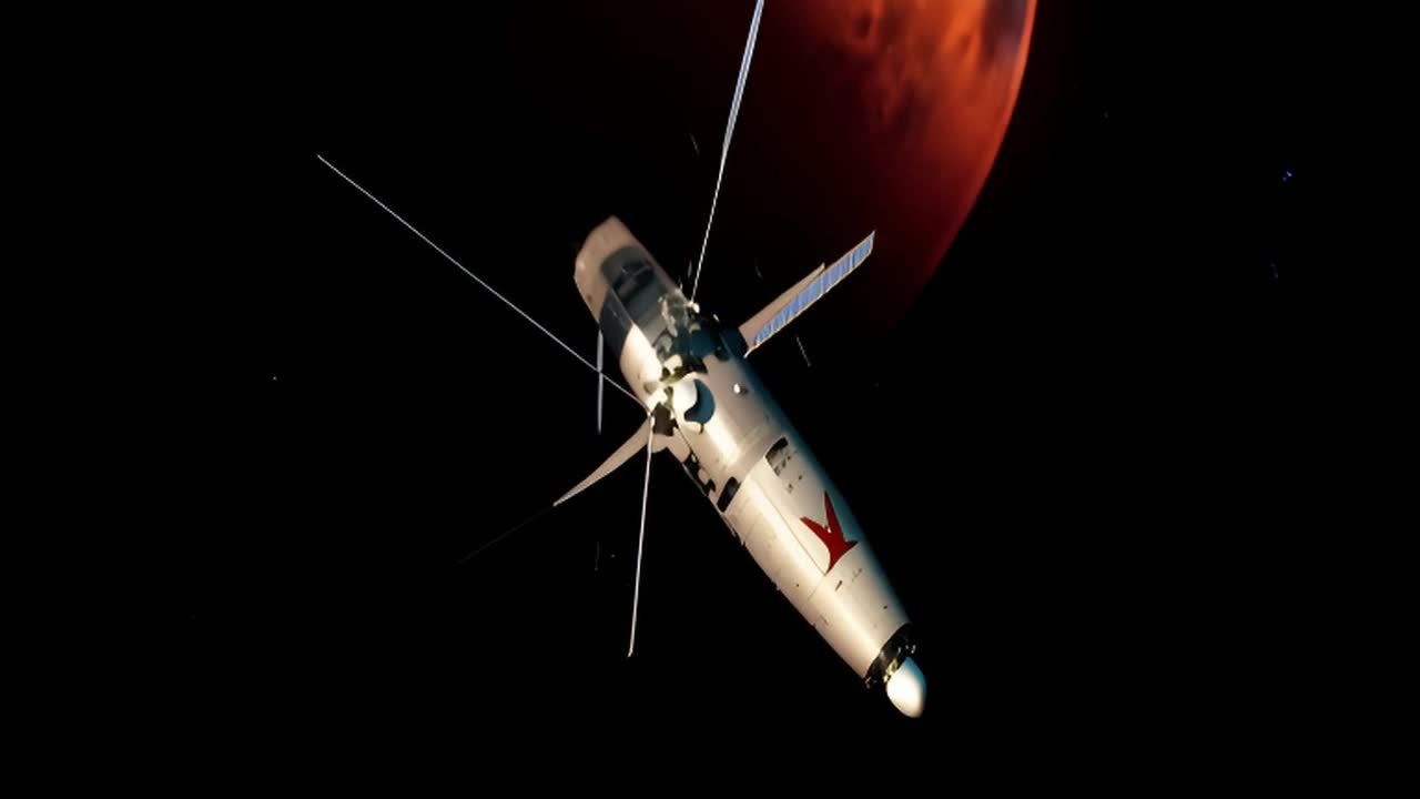 一艘光滑的俄罗斯太空舱在太空中滑行，其金属表面反射
