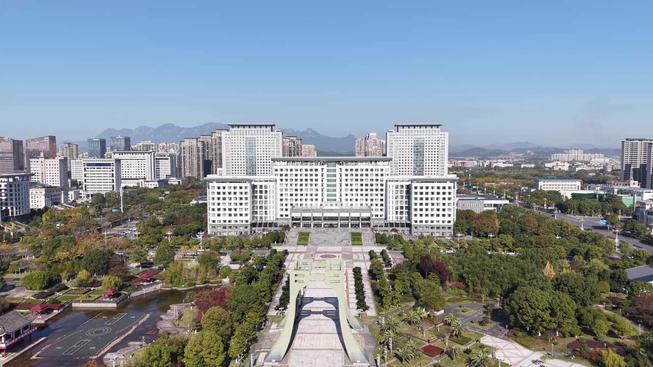 城市绿洲与现代建筑
