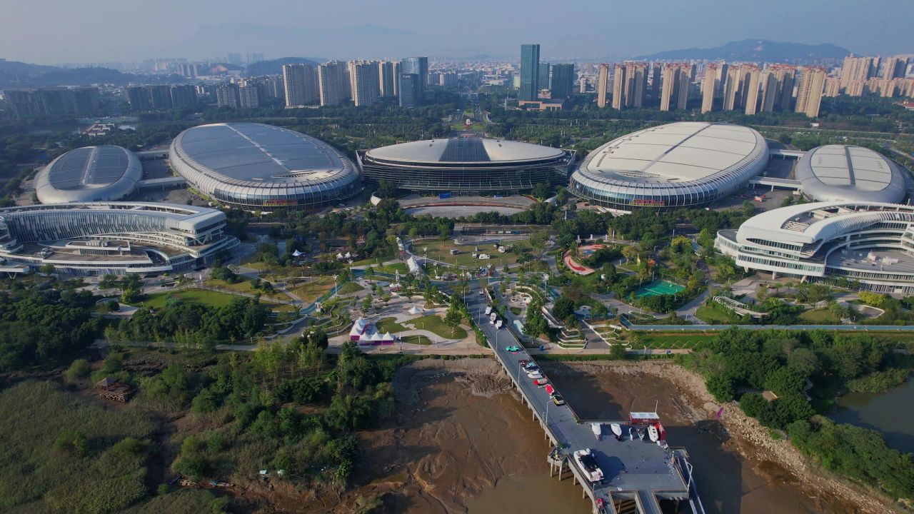 航拍福州海峡会展中心景观 6