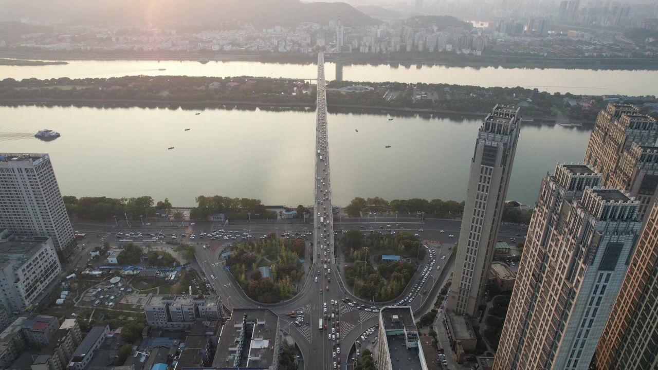 湖南长沙橘子洲大桥交通航拍