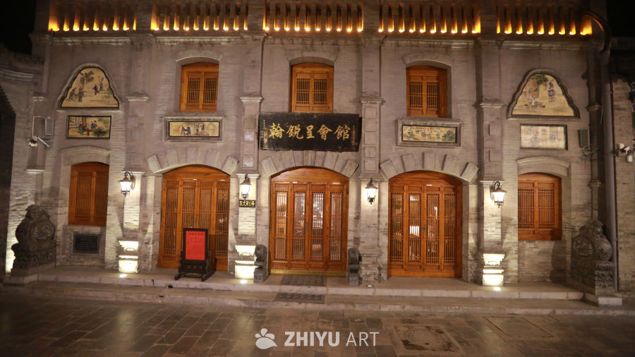 夜色中的古建筑