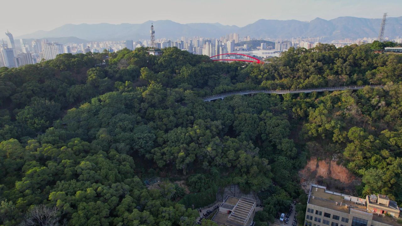 航拍福州金鸡山公园景观 1