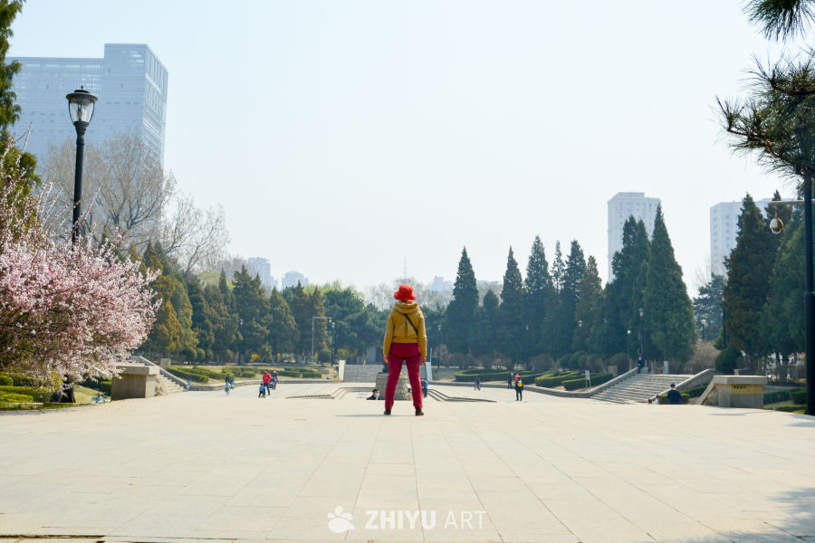 锻炼的老年人