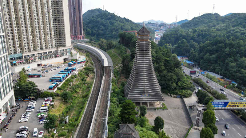 贵州贵阳城市风光航拍图 