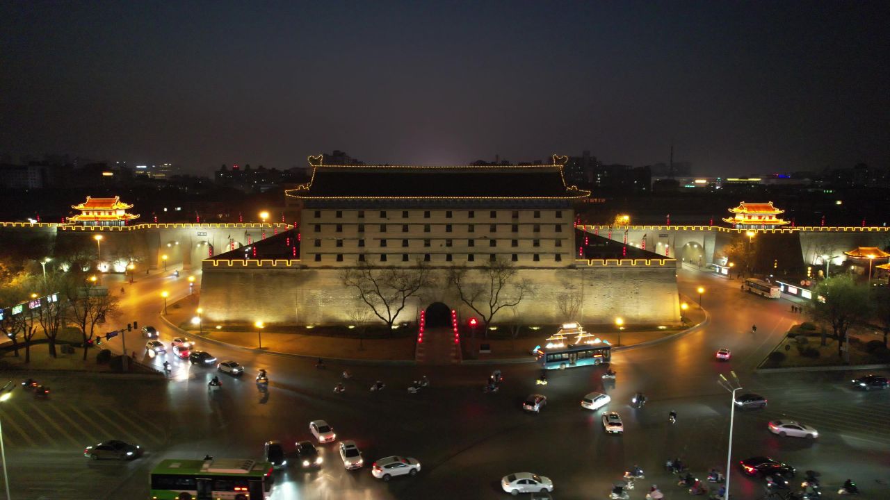 西安古城墙长乐门夜景灯光航拍