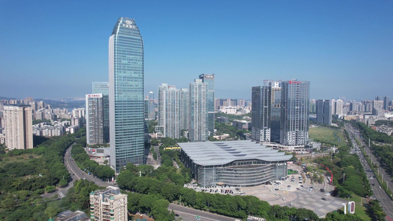 广东惠州城市CBD商务建筑航拍 