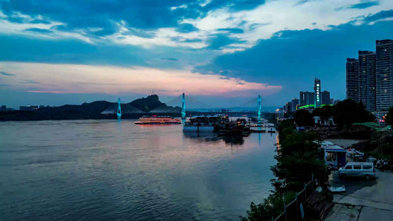 湖北宜昌城市风光航拍图 2