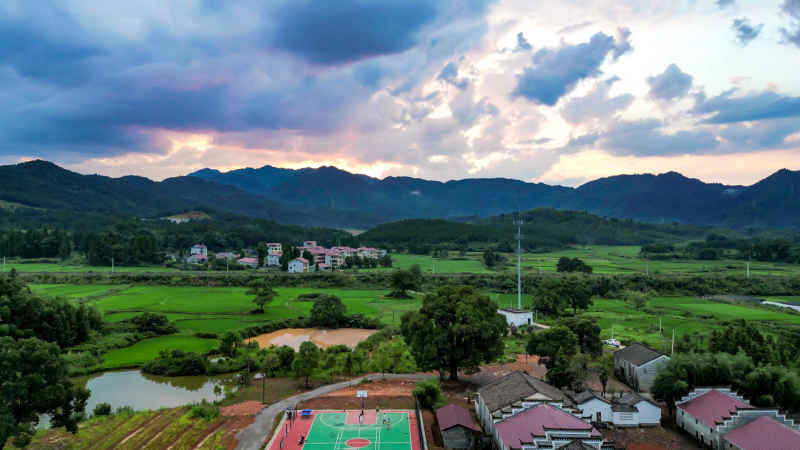 江西吉安城市风光旅游景区航拍图