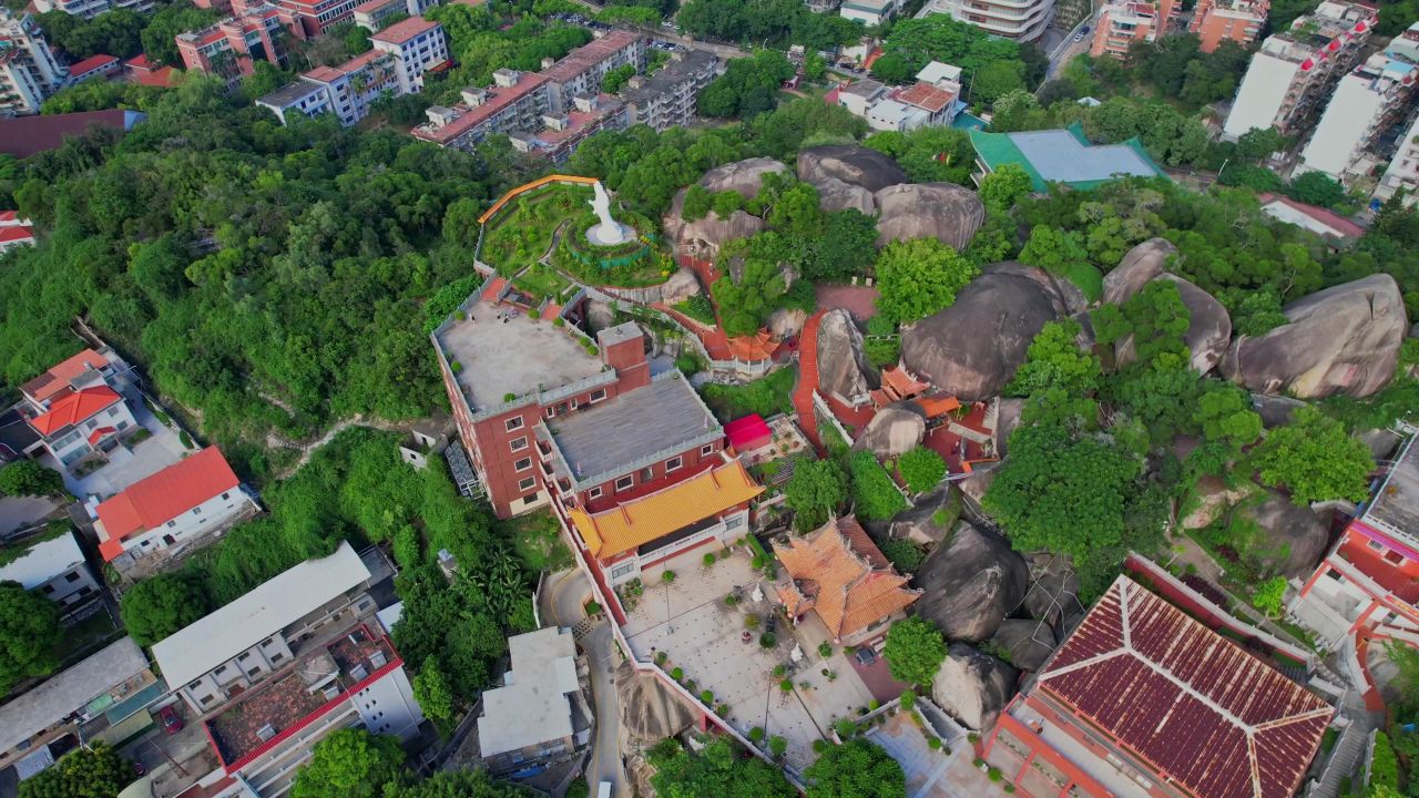 航拍厦门白鹿洞寺景观