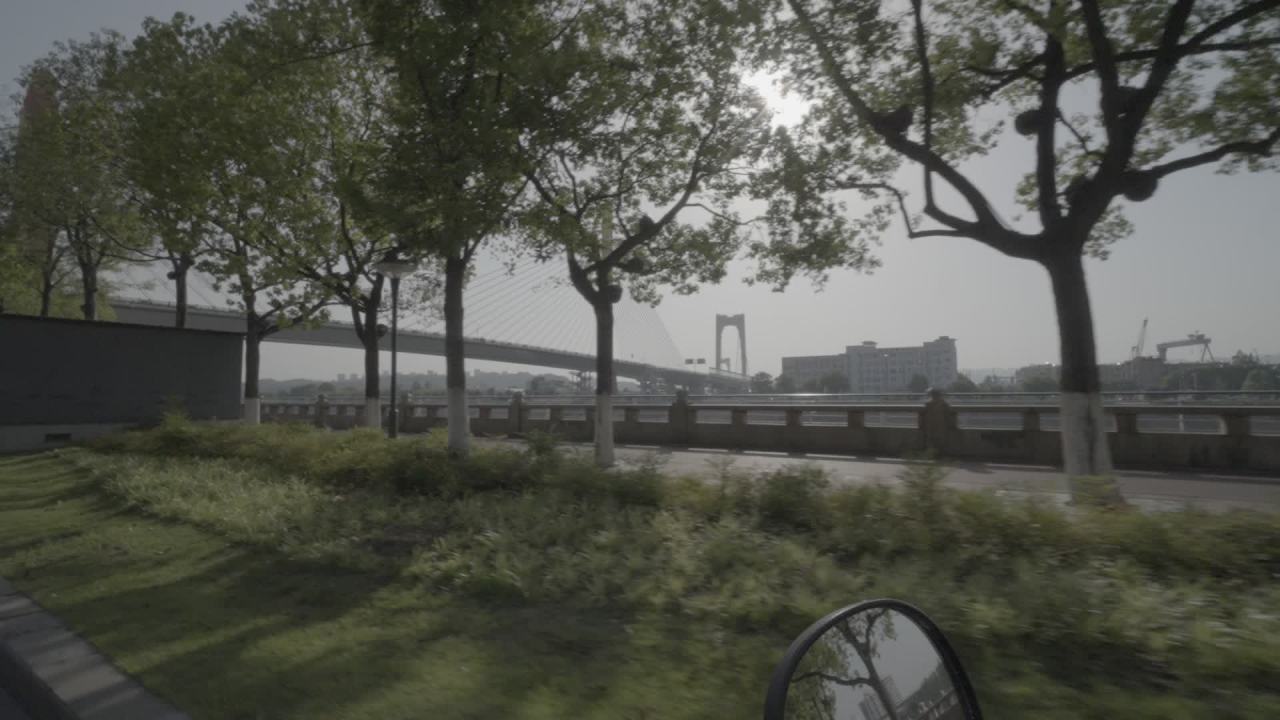 宜昌江边 107