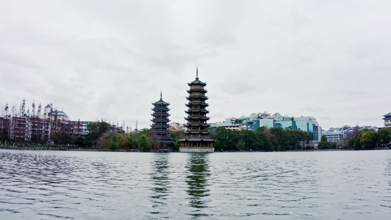 广西桂林日月双塔航拍视频