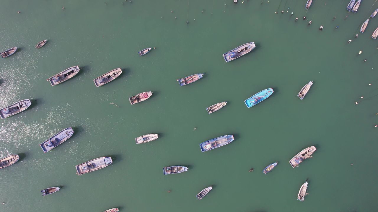 大海海洋海岛自然风光航拍 