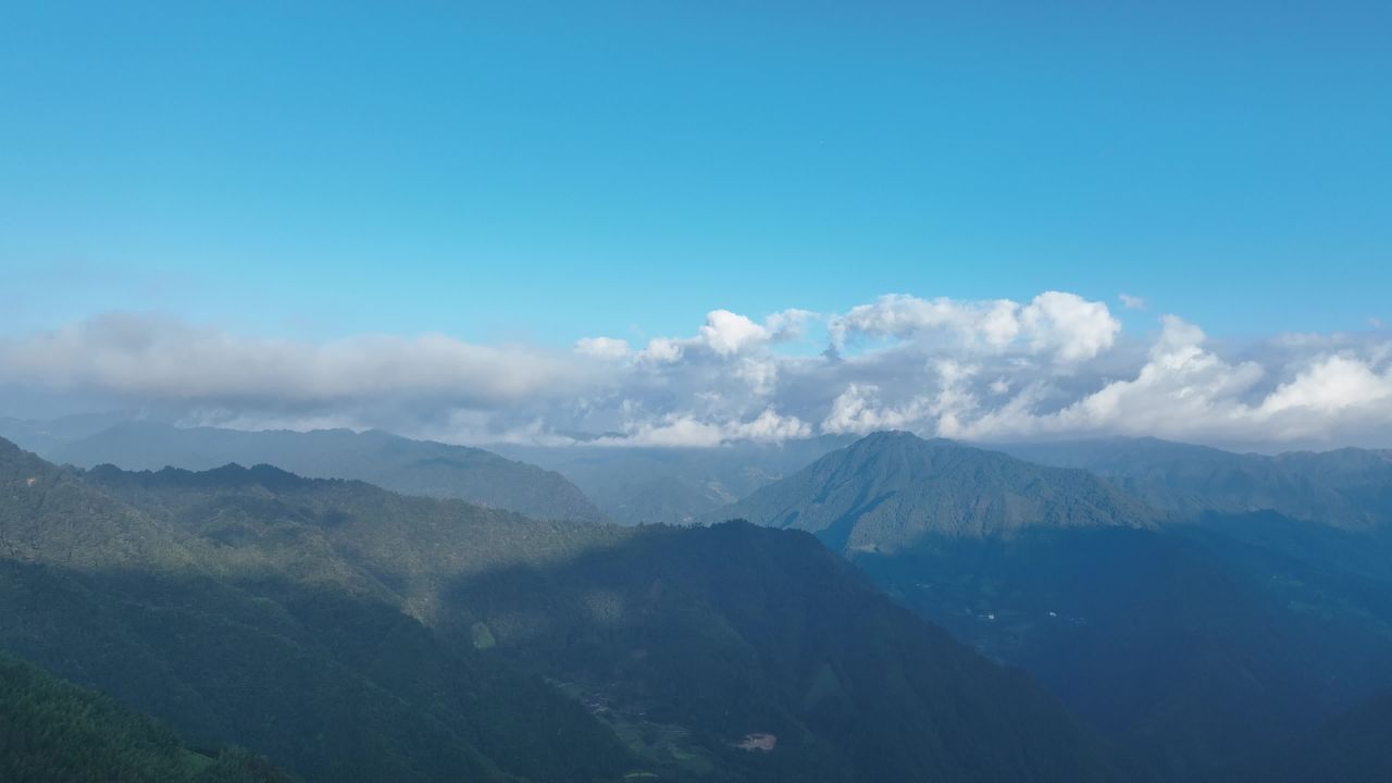4K航拍桂林龙脊梯田风光 11