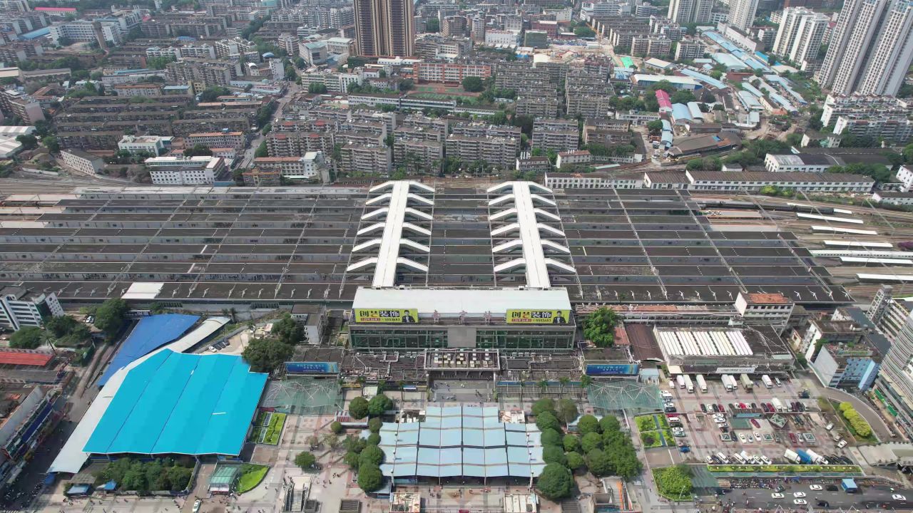  广西南宁候车站交通航拍
