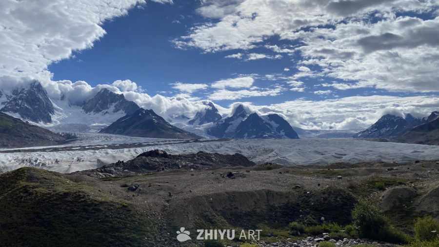 雪山冰川壮丽景观