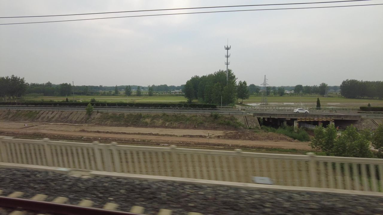 交通运输行驶高铁窗外风景实拍 