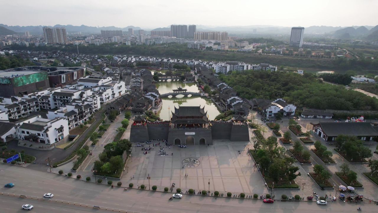 航拍广西崇左太平古城 