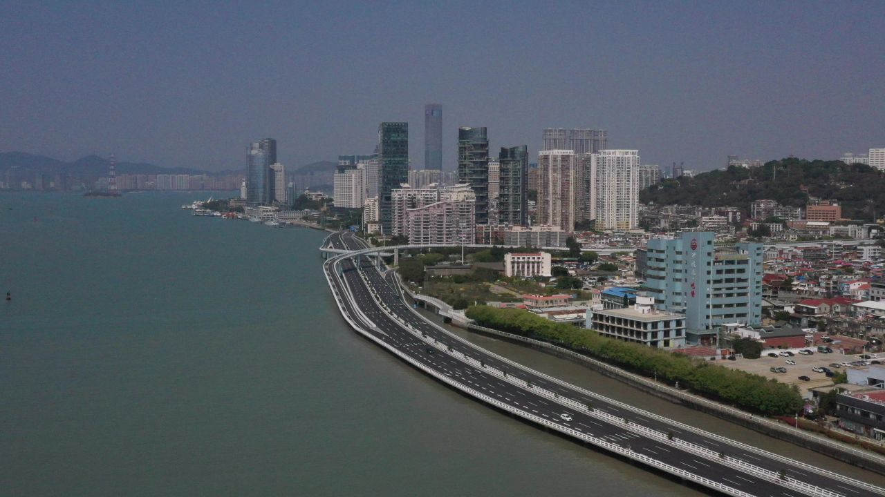 航拍厦门环岛路