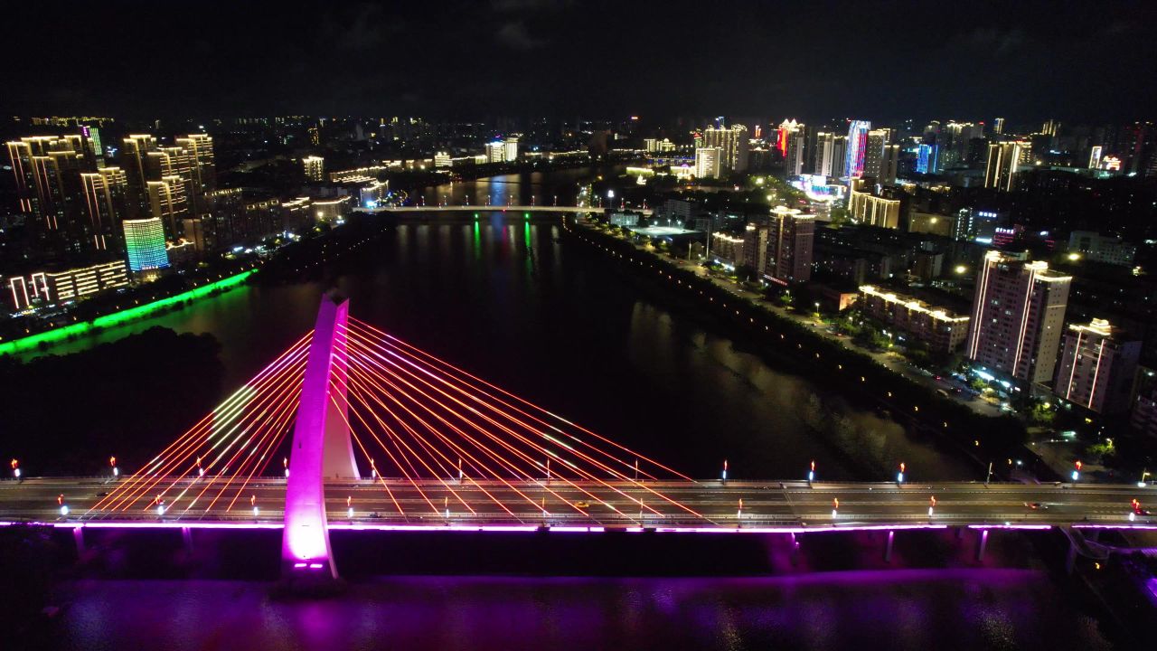江西赣州飞龙大桥夜景灯光航拍