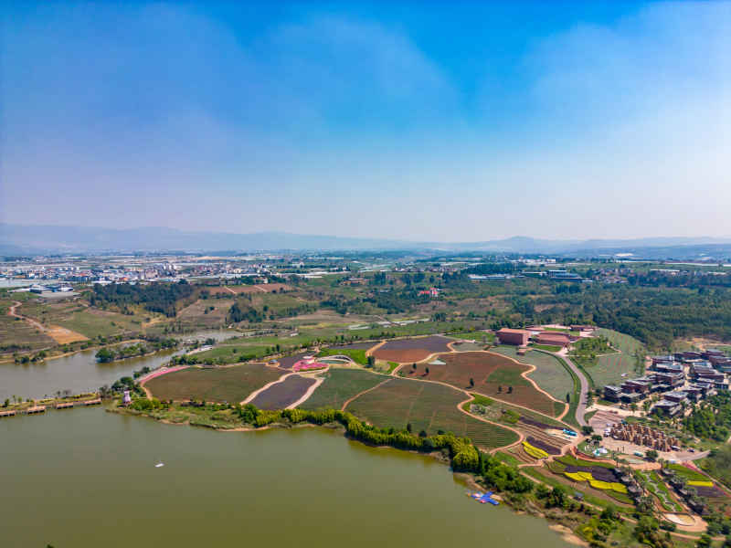 云南红河弥勒东方韵景区航拍 
