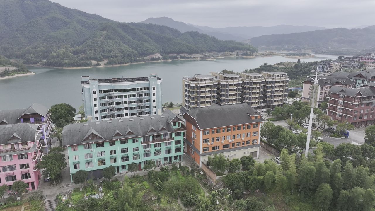 飞云湖水上巴士 14