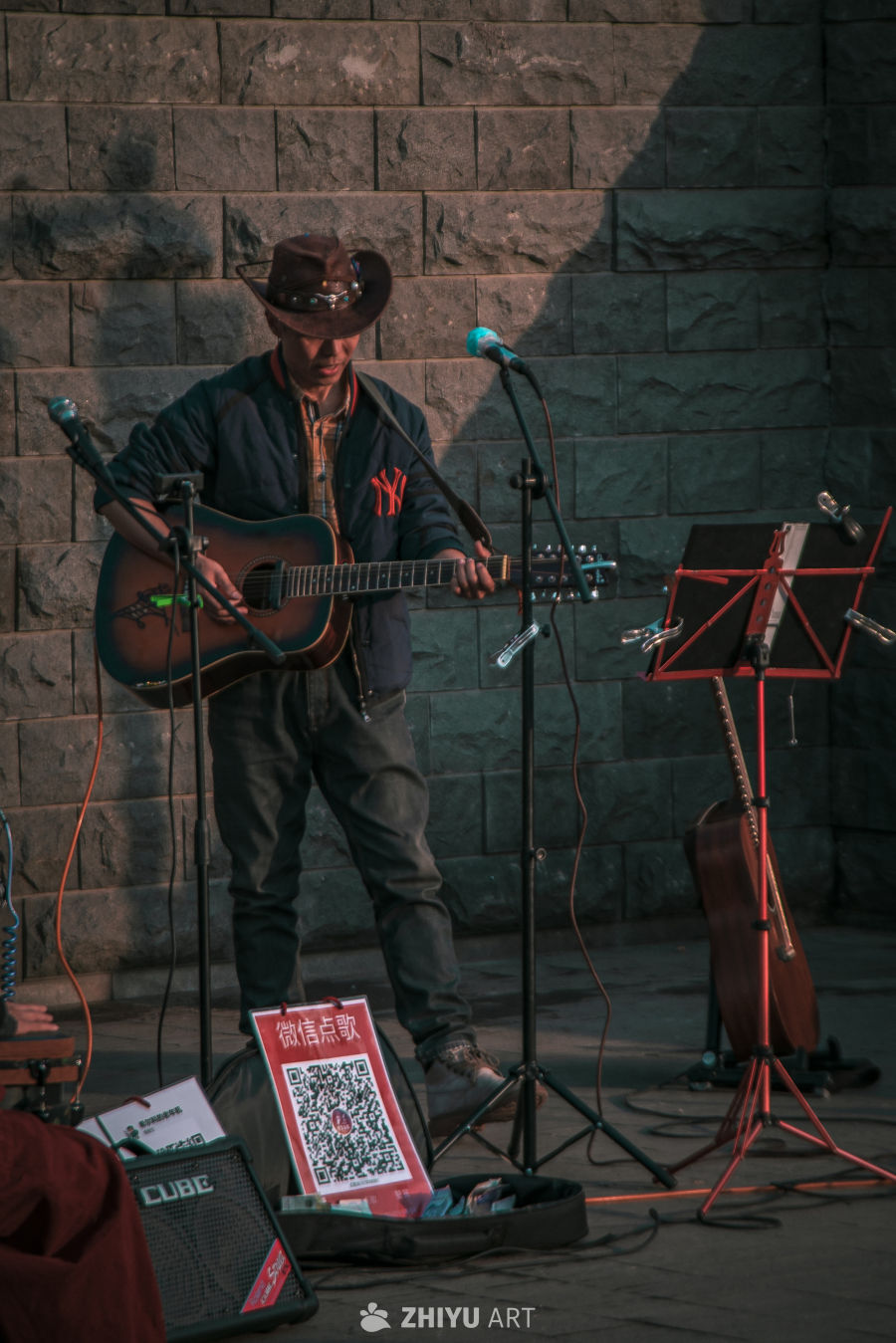 海河边的民间乐队