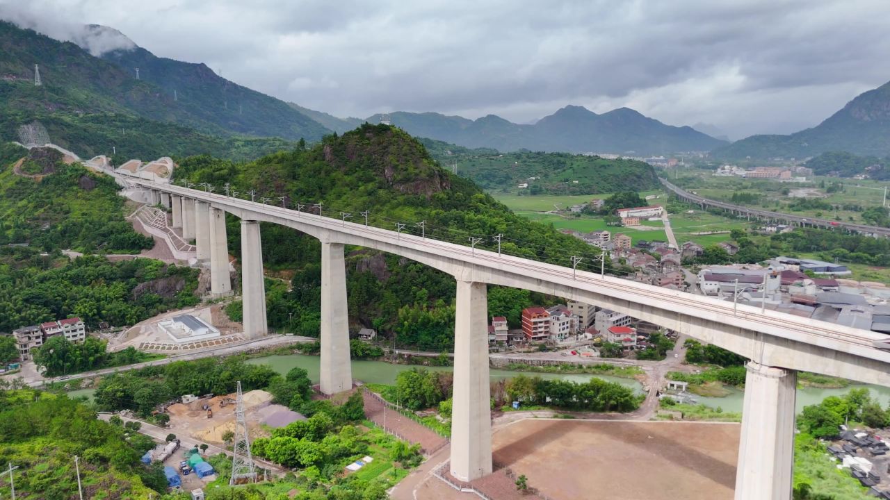 杭温高铁试运行