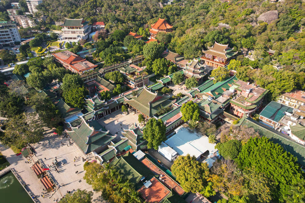航拍厦门南普陀寺景观