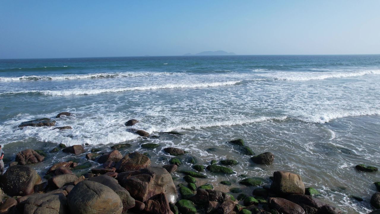 波涛汹涌的大海航拍 3