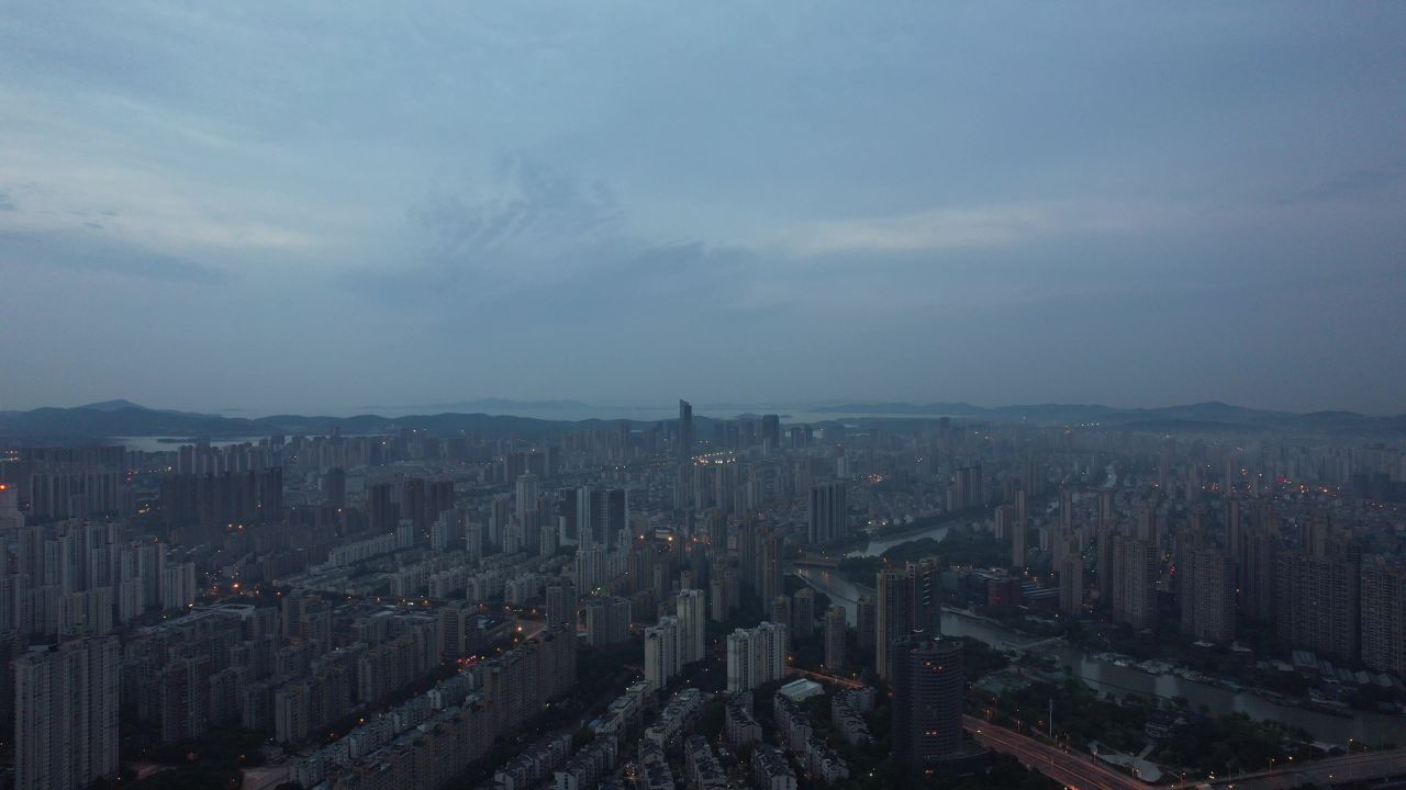 江苏无锡城市风光清晨日出彩霞迷雾航拍 