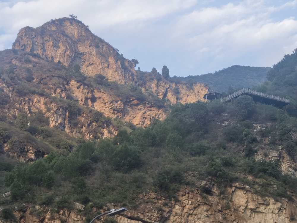 叠嶂