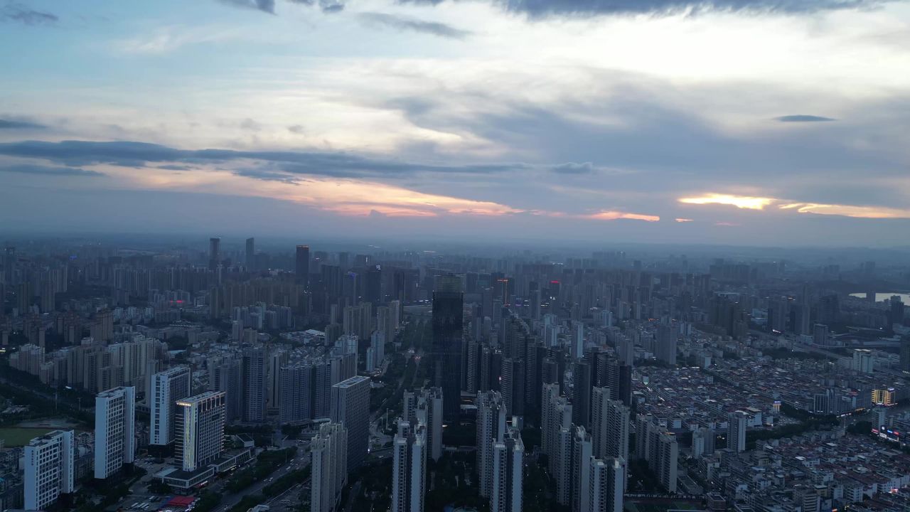航拍江西赣州城市风光日落晚霞